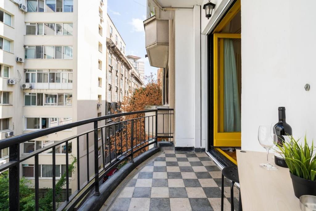 Quiet And Classic Studio With Cismigiu Park View Bucareste Exterior foto